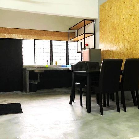 Panda Homestay Seremban Esterno foto